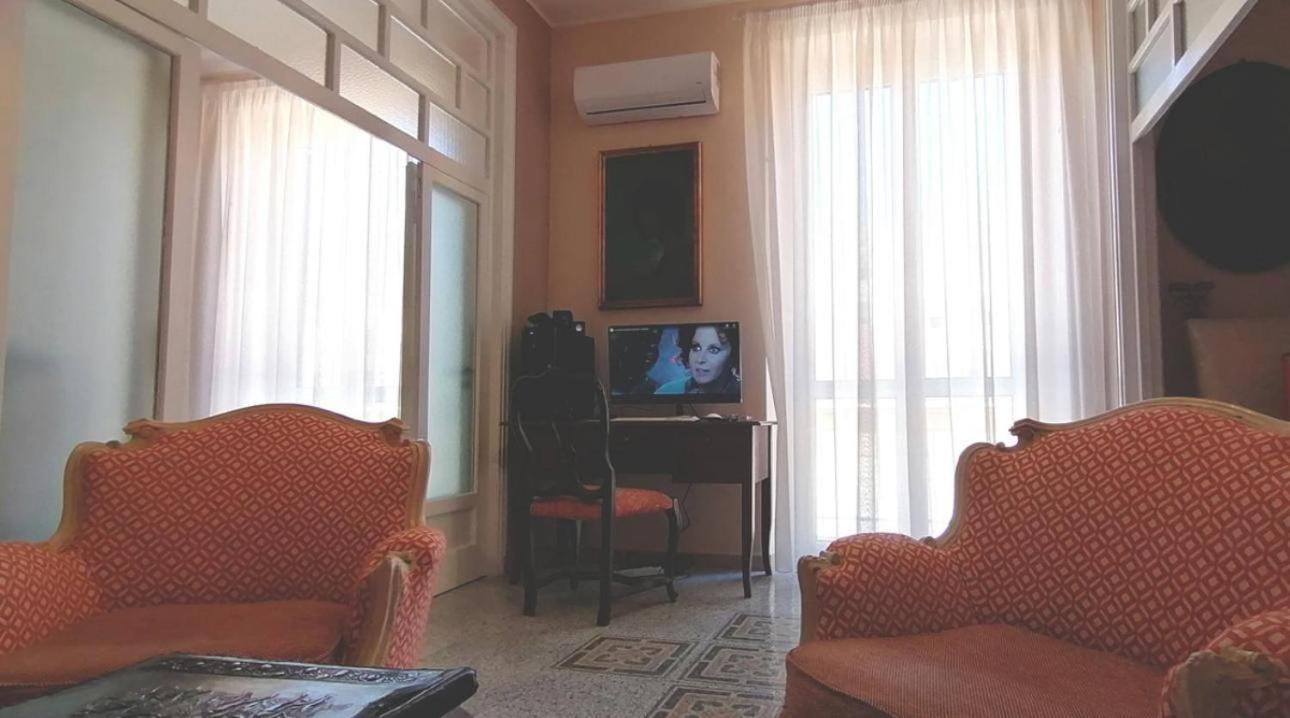 Luxury Suite Vitruvio 55 フォルミア エクステリア 写真